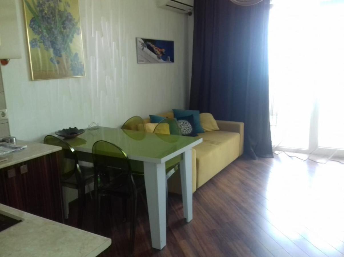 באטומי Apartment On Kobaladze Str 2 מראה חיצוני תמונה