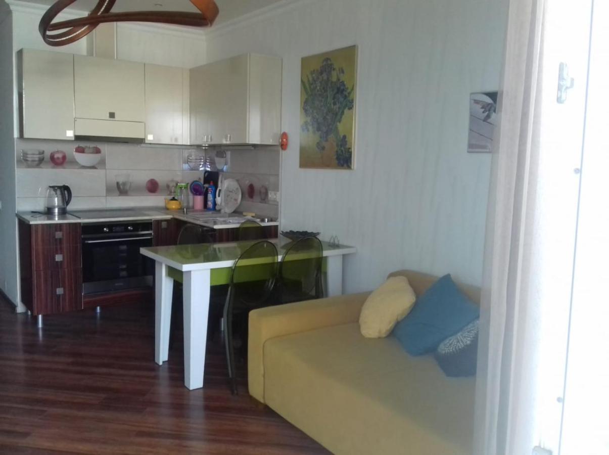 באטומי Apartment On Kobaladze Str 2 מראה חיצוני תמונה